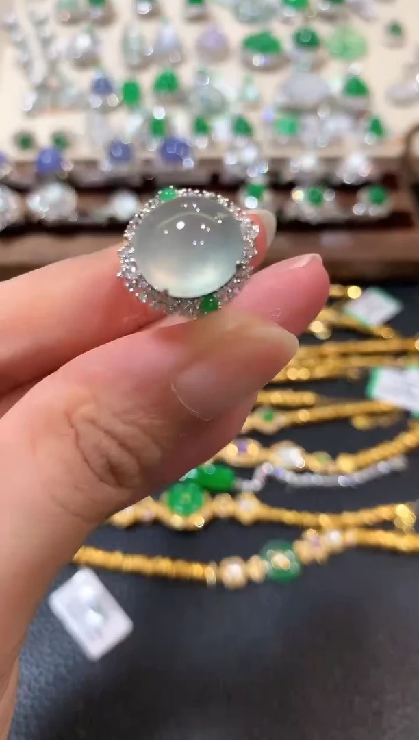 翡翠戒指18K金镶嵌b90