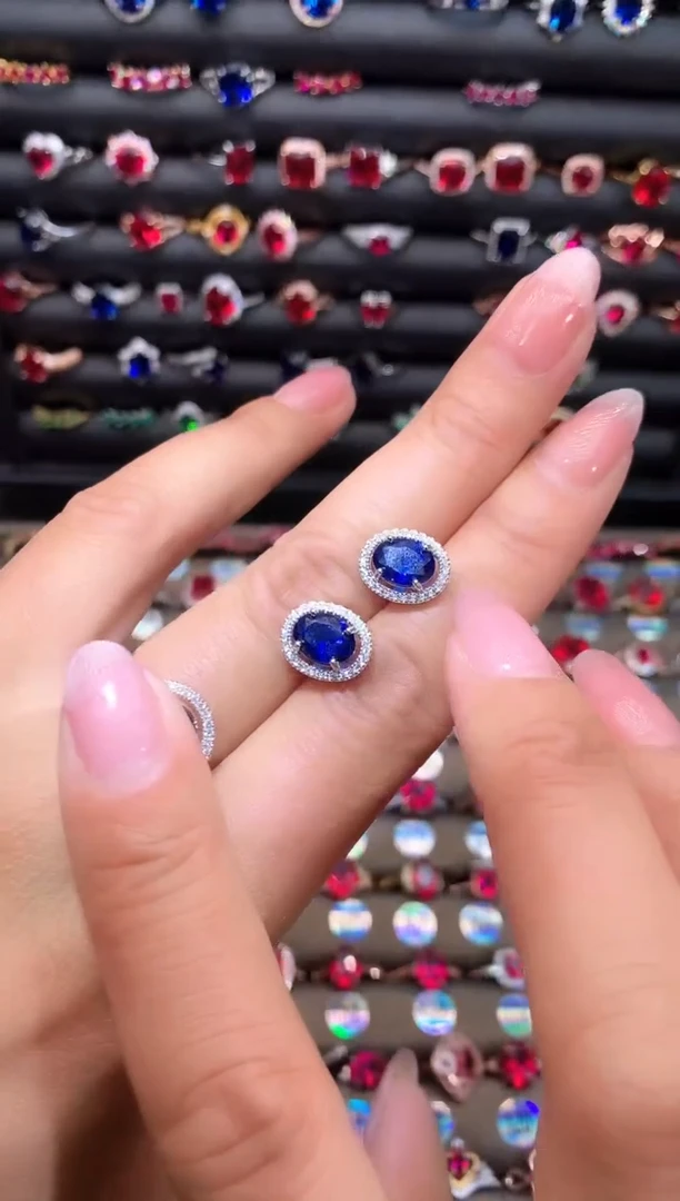 【闪购商品】蓝宝石耳饰银S925镶嵌68