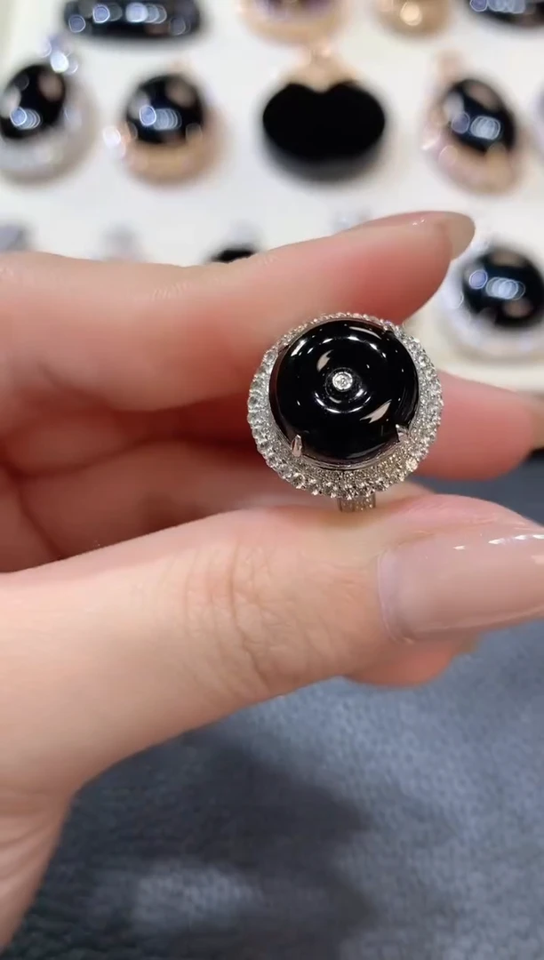 【闪购商品】翡翠戒指18K金镶嵌D62翡翠