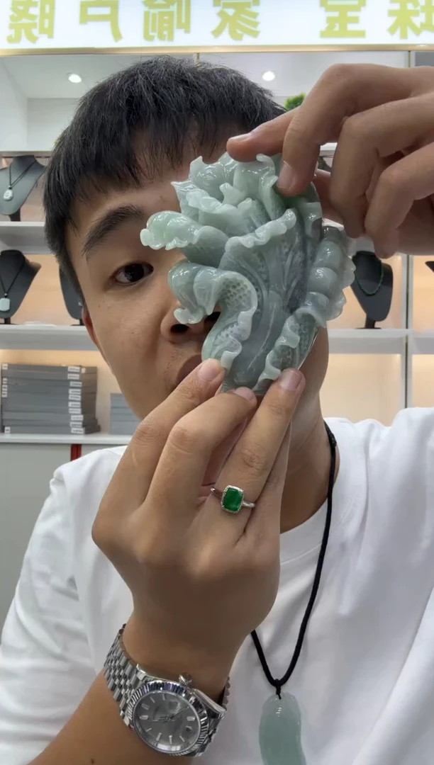 颈饰未镶嵌翡翠天然翡翠A货孤品一件
