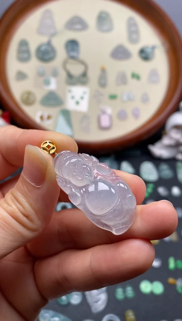 翡翠18K金镶嵌颈饰冰财神爷/芬