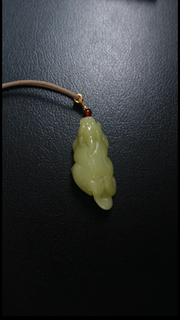 颈饰未镶嵌和田玉华*华手把件