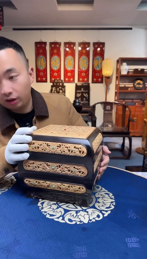 黑酸枝木类成套家具珍宝盒