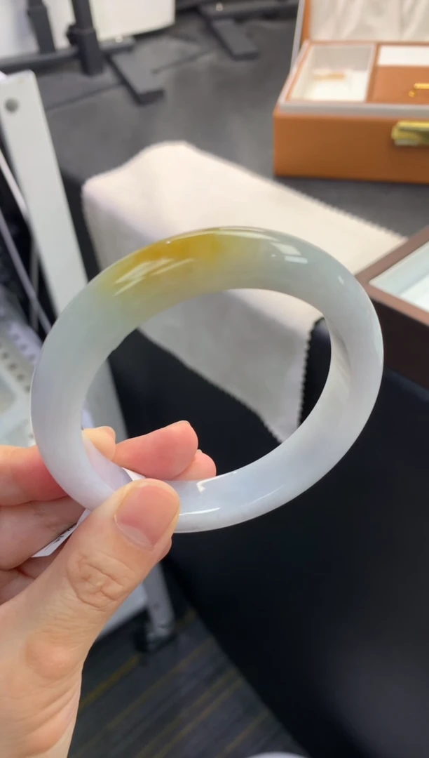 未镶嵌手镯翡翠V***女退货需手镯吊牌标签完好