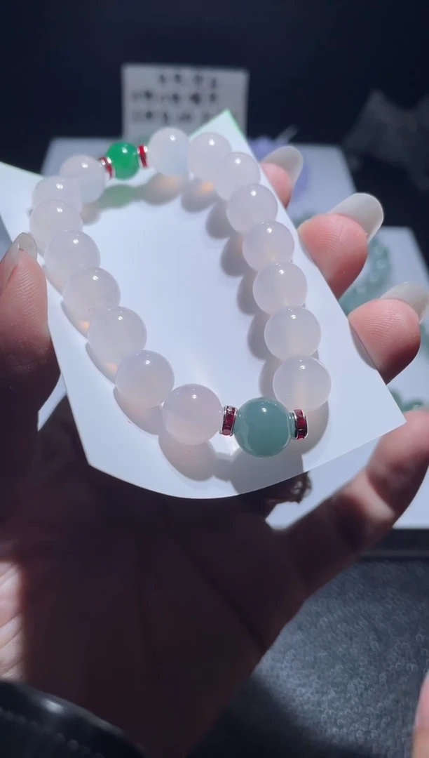 未镶嵌翡翠手链翡翠