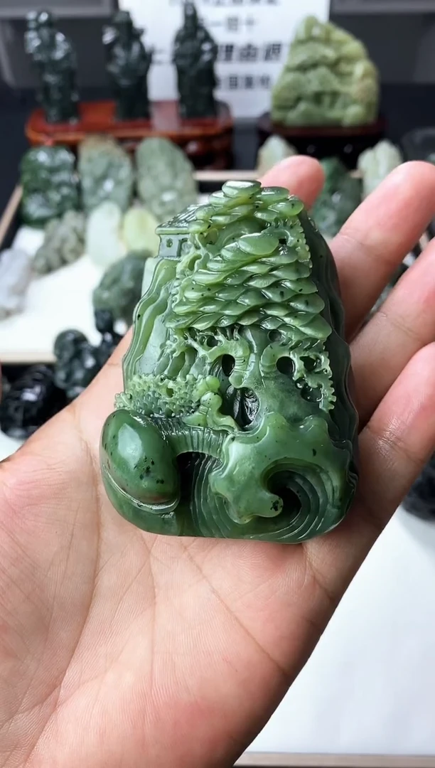 颈饰未镶嵌和田玉1