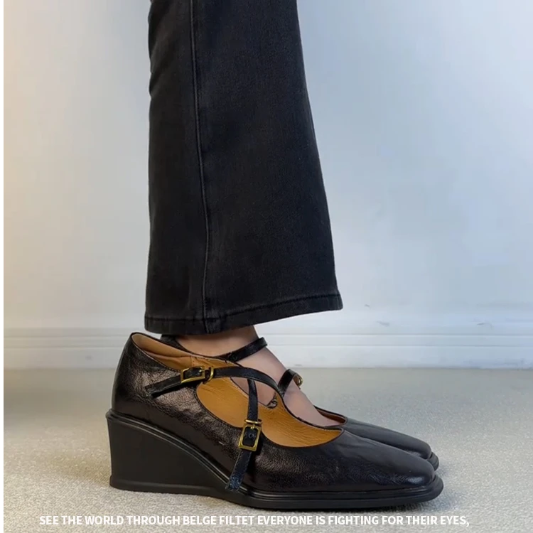 水洗黑色春秋法式一字扣带方头高跟鞋女浅口玛丽珍鞋子坡跟单鞋