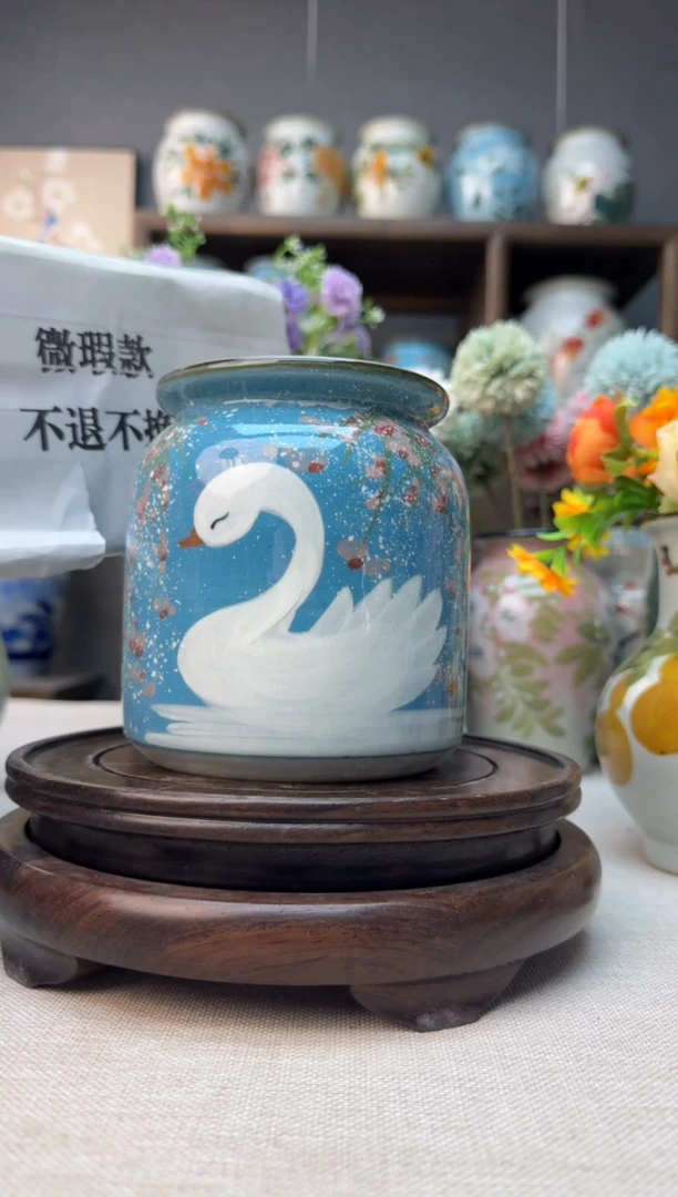 【闪购商品】瓶微瑕手绘陶瓷花瓶底部无孔高12口9左右