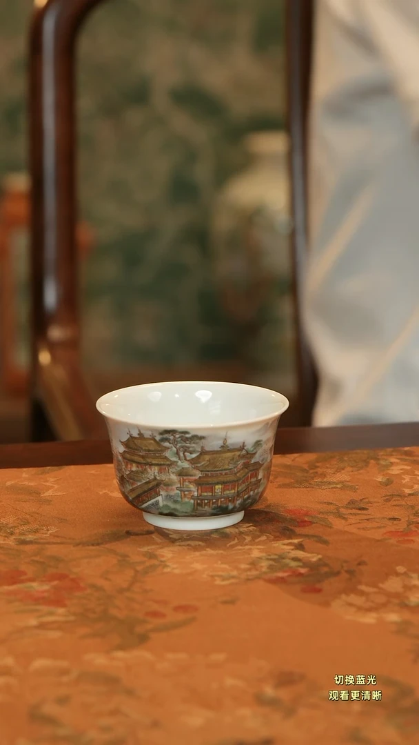 手绘粉彩梁园盛景主人杯