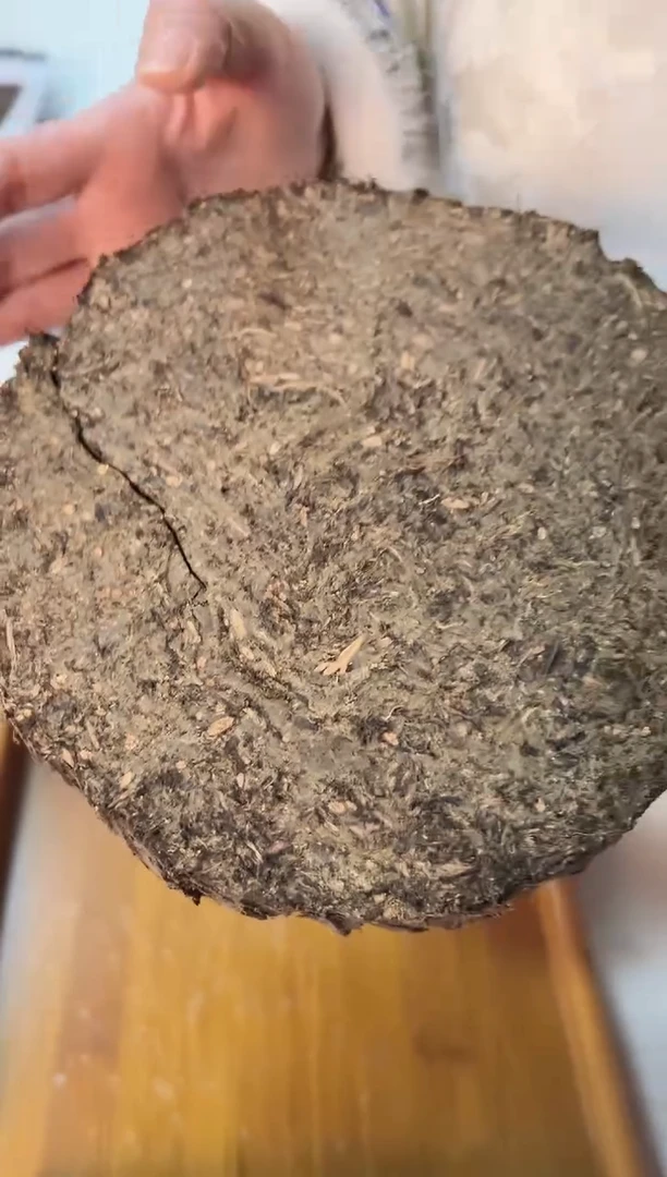 高马二溪2019年 1824 千两饼 580克