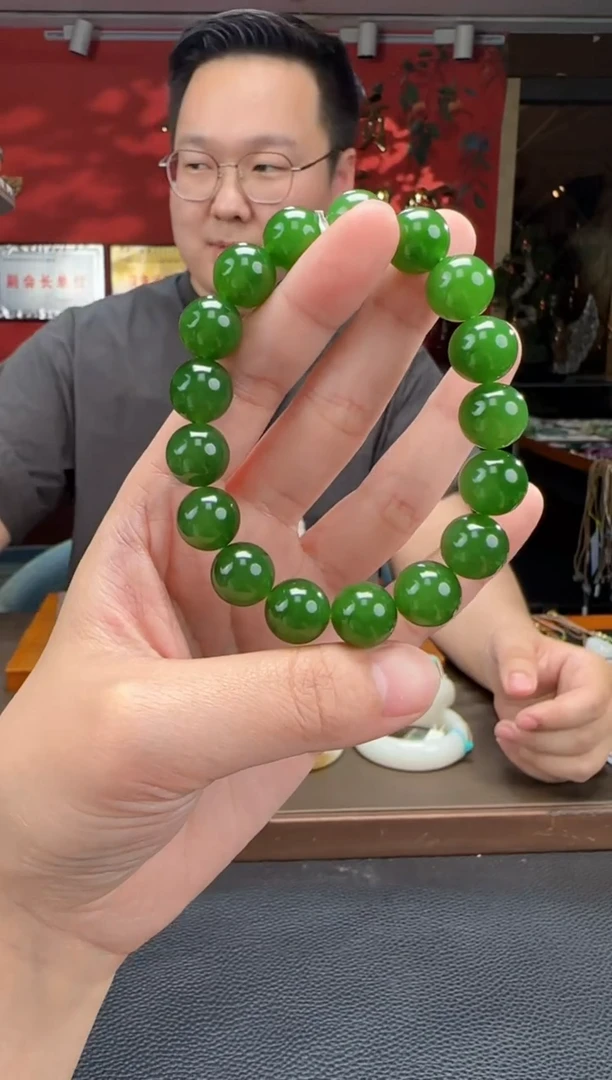 手串未镶嵌和田玉碧玉辣绿单圈手串