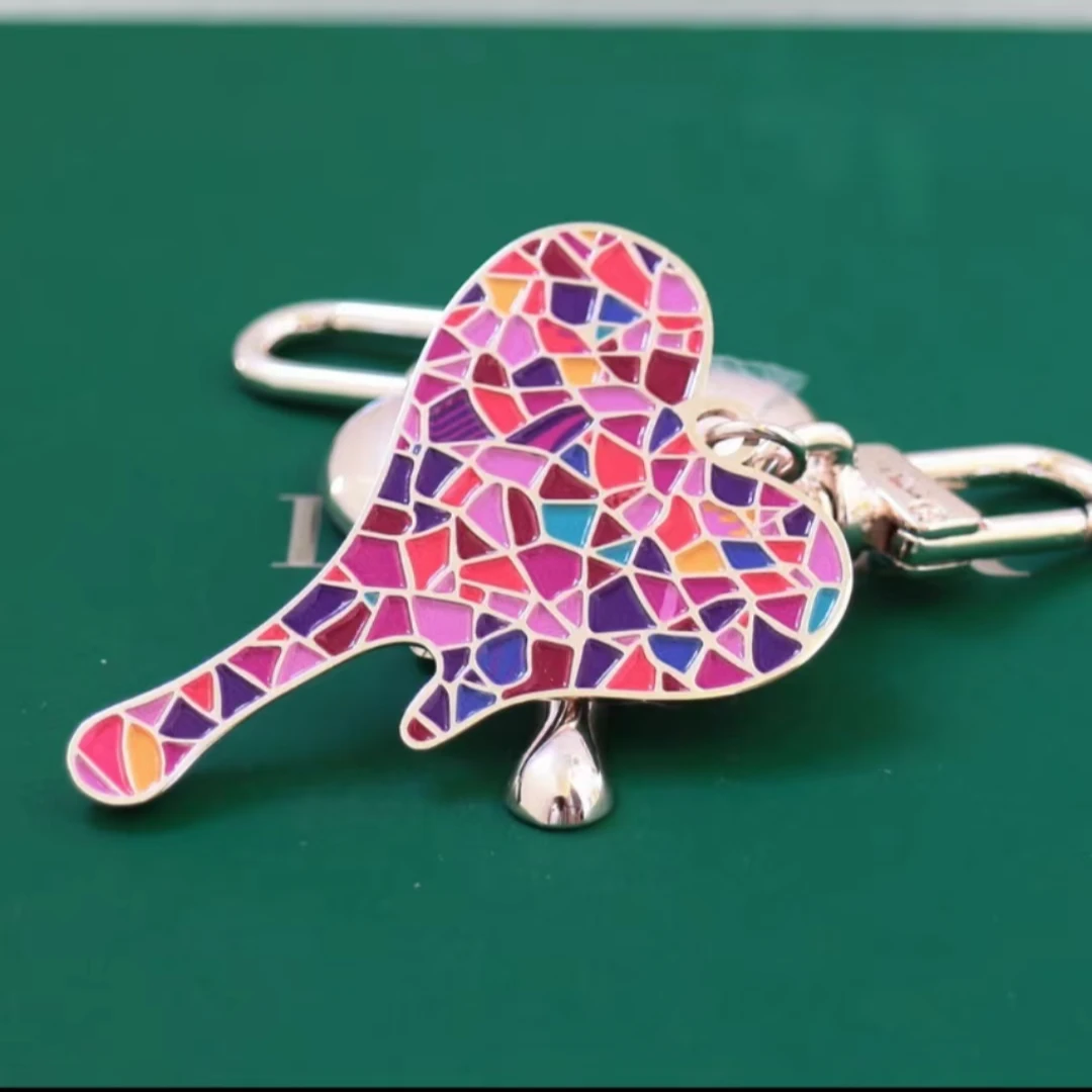 【点亮单调世界里的万般色彩】爱心钥匙扣挂件  情人限定节珐琅挂件