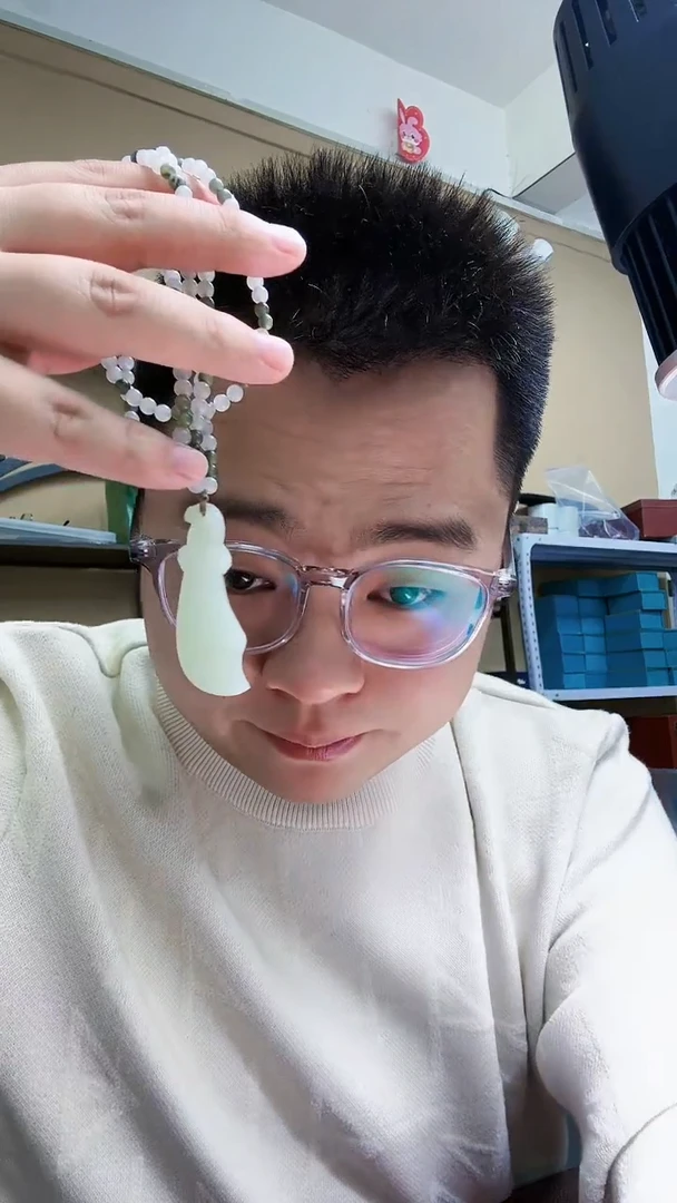 未镶嵌和田玉挂件和田玉