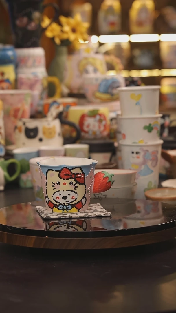 景德镇釉下彩绘设计师款式陶瓷