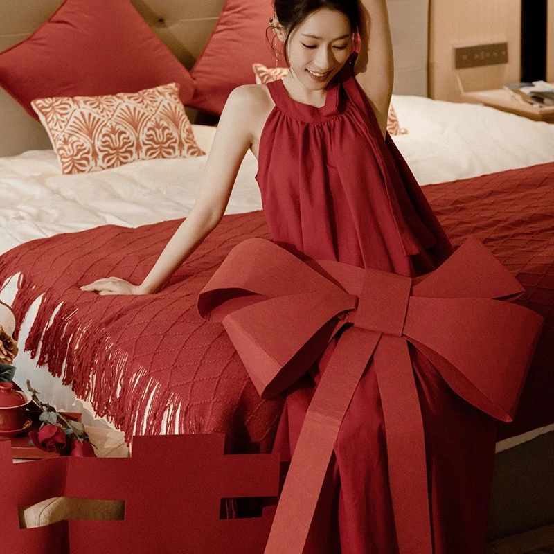新中式晨袍红色敬酒服新娘结婚订婚婚礼回门高级感挂脖孕妇连衣裙