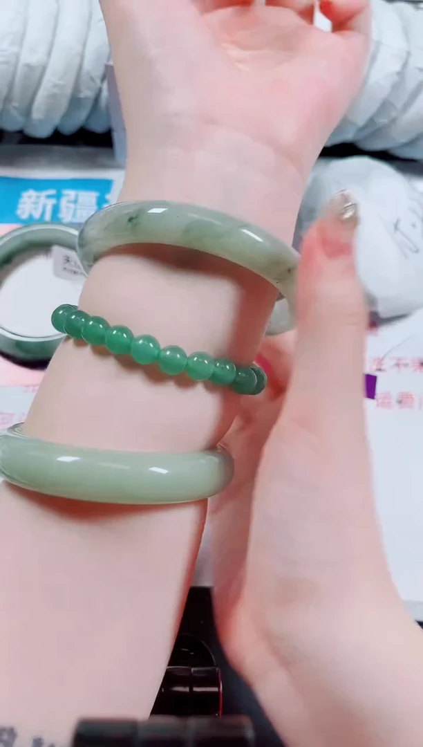 未镶嵌手镯石英质玉64-59/60