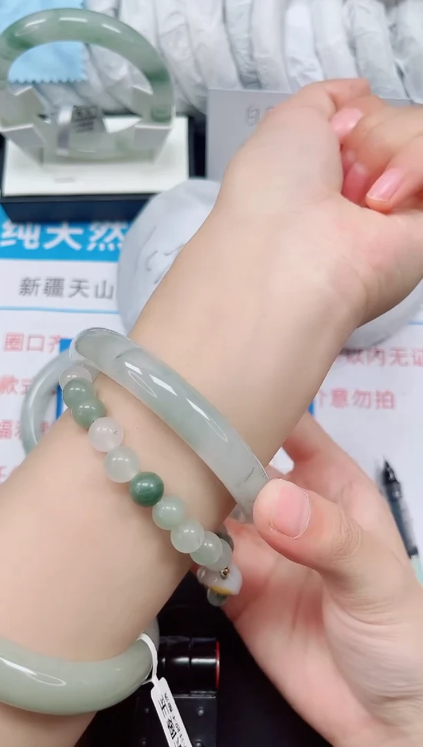 未镶嵌手镯石英质玉69-59/60