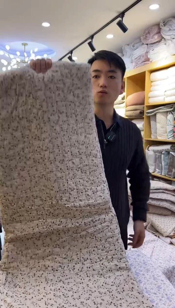 棉双层纱床盖  小草莓