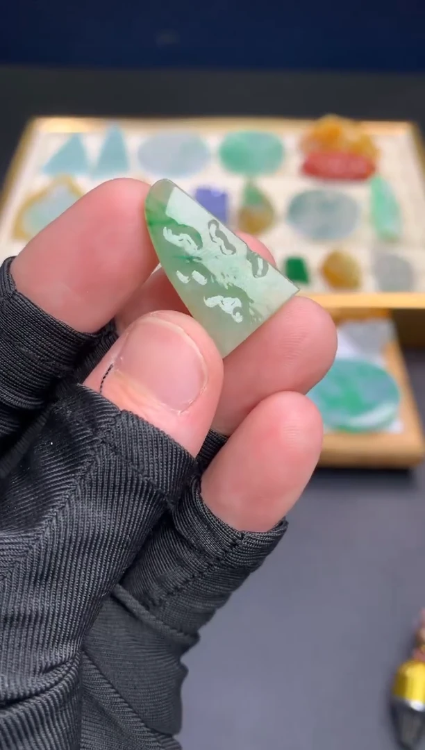 【闪购商品】定制翡翠未镶嵌