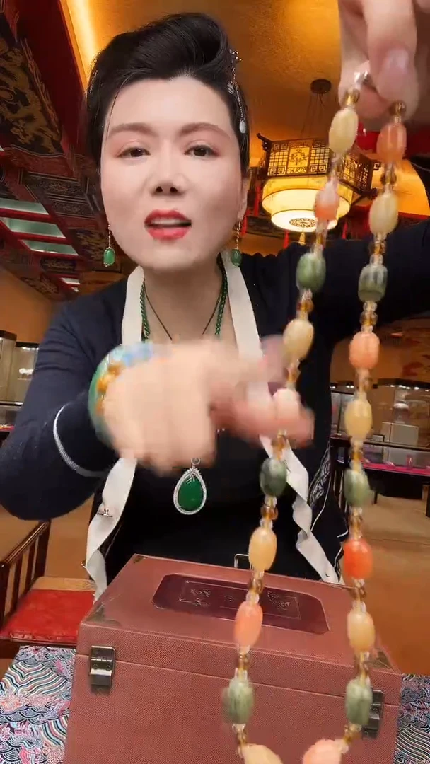 项链未镶嵌石英岩玉项链