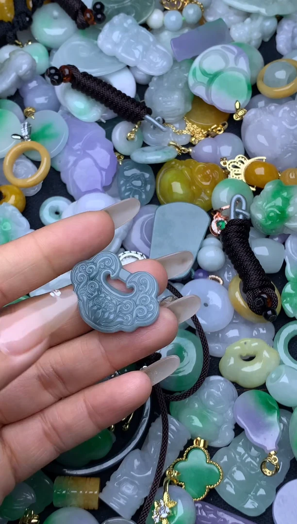 翡翠未镶嵌颈饰天然缅甸翡翠吊坠