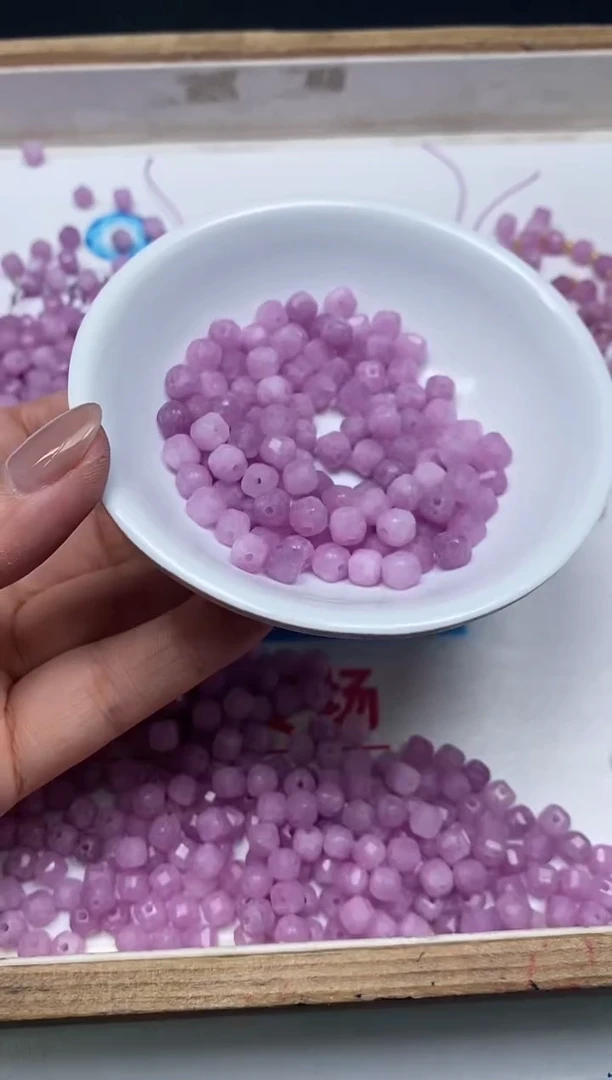 未镶嵌颈饰水晶M569 紫锂辉方糖6mm30个15元