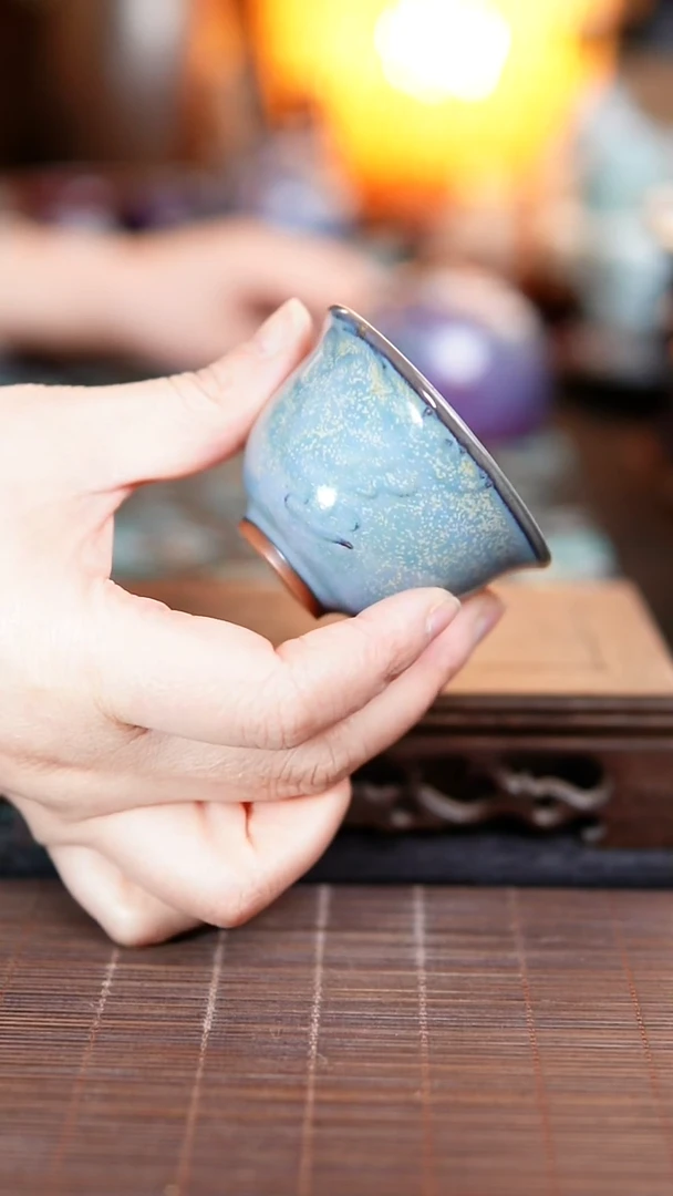 青蓝洒金铃铛杯 钧瓷