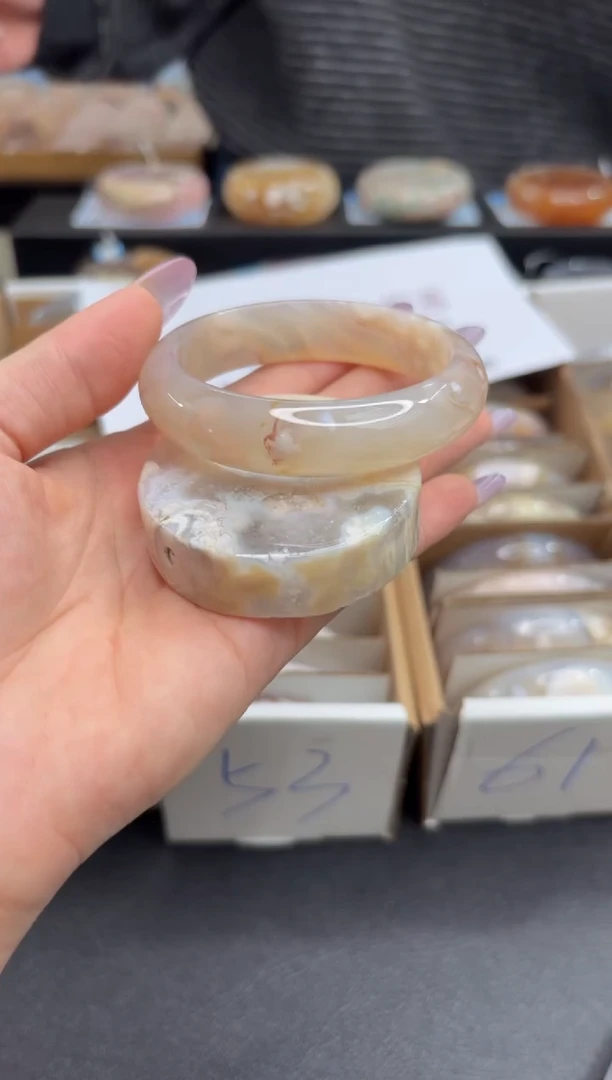 未镶嵌手镯石英质玉A507(54圈赠送镯心)