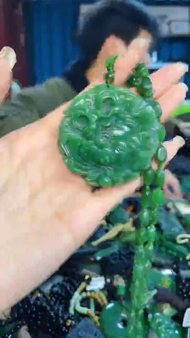 未镶嵌和田玉挂件1