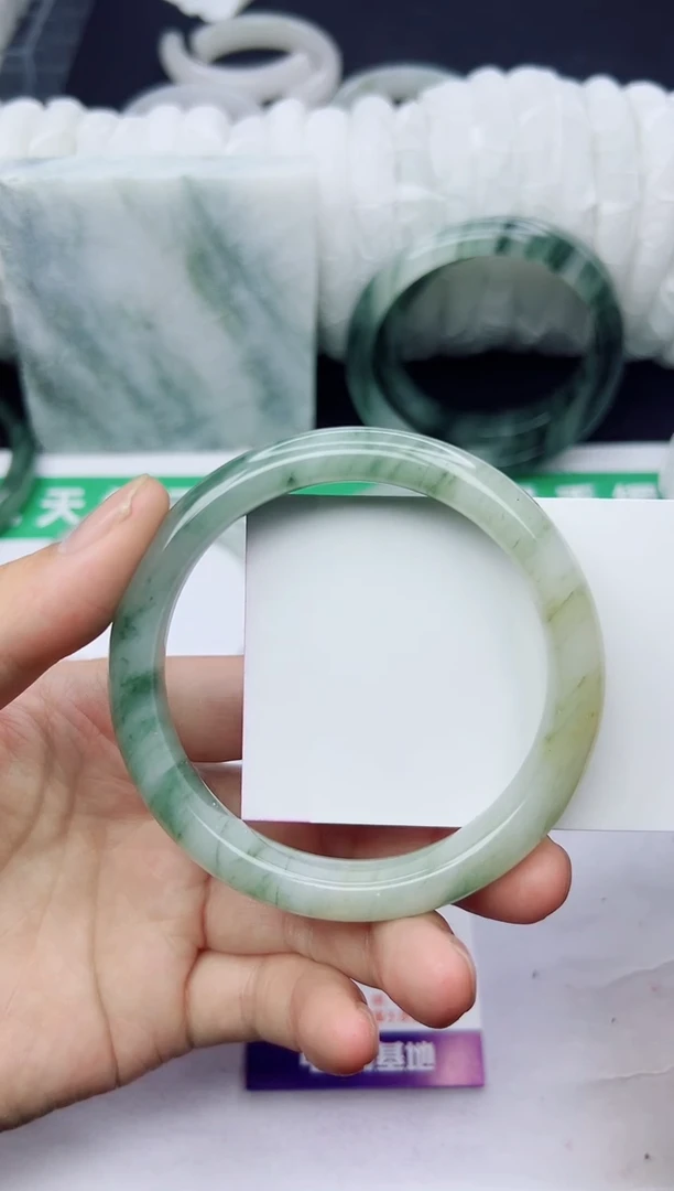 未镶嵌手镯石英质玉142-60-61