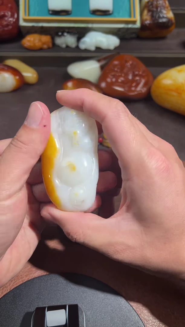 未镶嵌和田玉摆件无***…和田玉