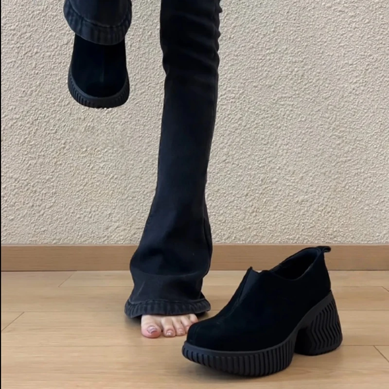 2025秋冬新款气质复古厚底粗跟鞋百搭时尚深口一脚蹬通勤单鞋