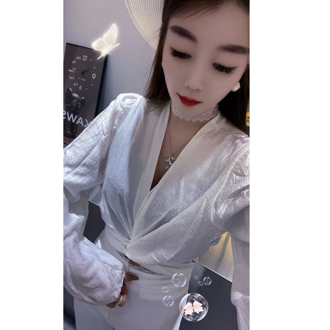 四季通用短款V领修身型纯色衬衫衬衣长袖网红百搭设计感轻奢