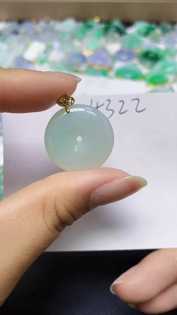 翡翠未镶嵌颈饰天然缅甸翡翠A货