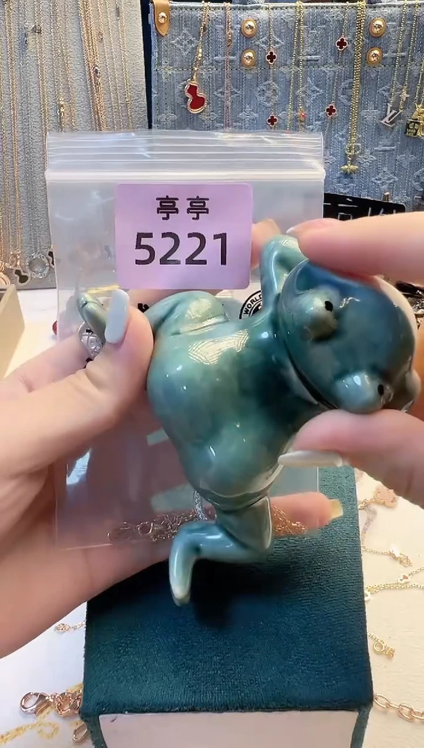 瓷片J****玉 彧贤聚宝阁 彧贤聚宝阁