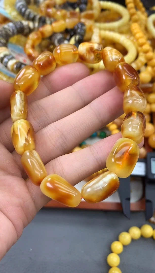 未镶嵌蜜蜡裸石手串