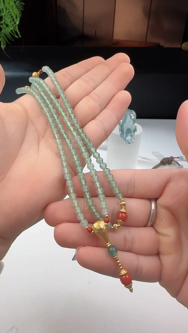 颈饰未镶嵌翡翠韩铭