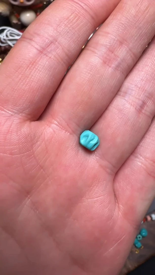 【闪购商品】树脂制品雕刻配饰