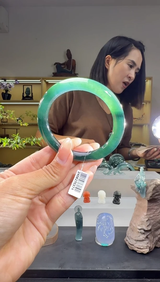 未镶嵌手镯翡翠52圈