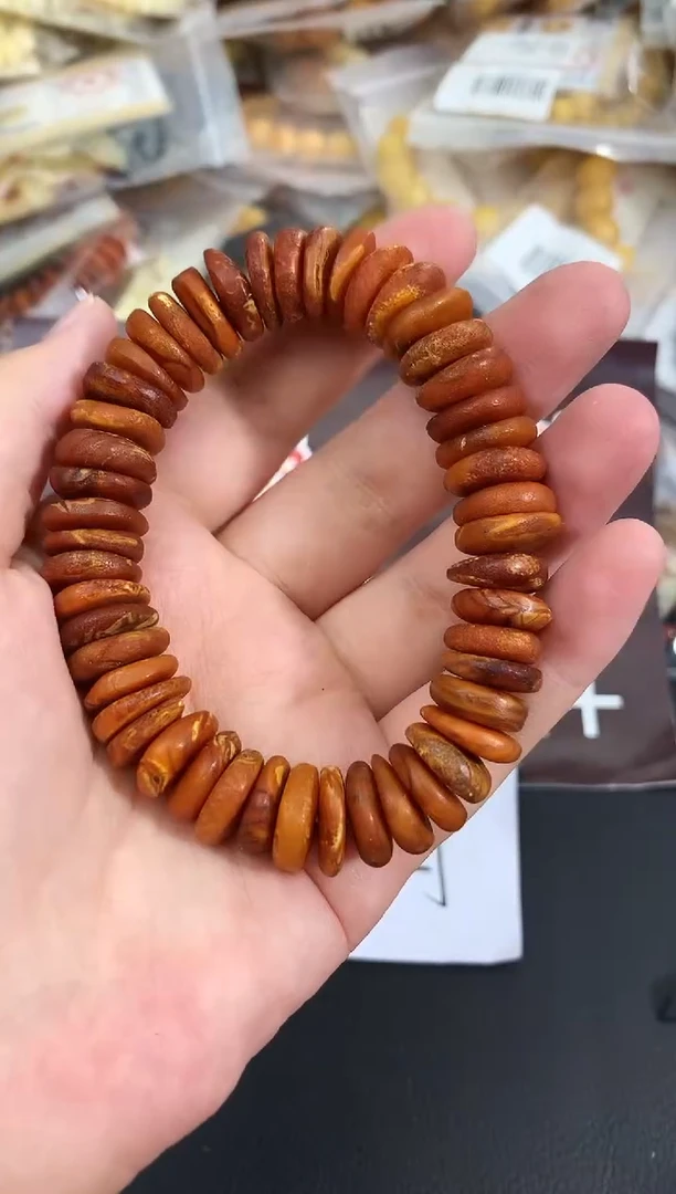 蜜蜡未镶嵌珠宝奇石30