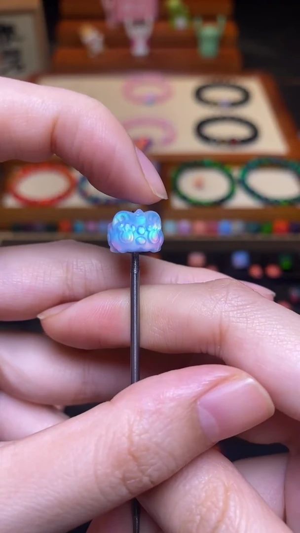 树脂制品人工欧泊11mm+小墩墩15