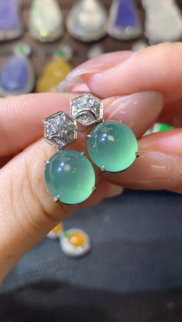 翡翠18K金镶嵌耳饰D29