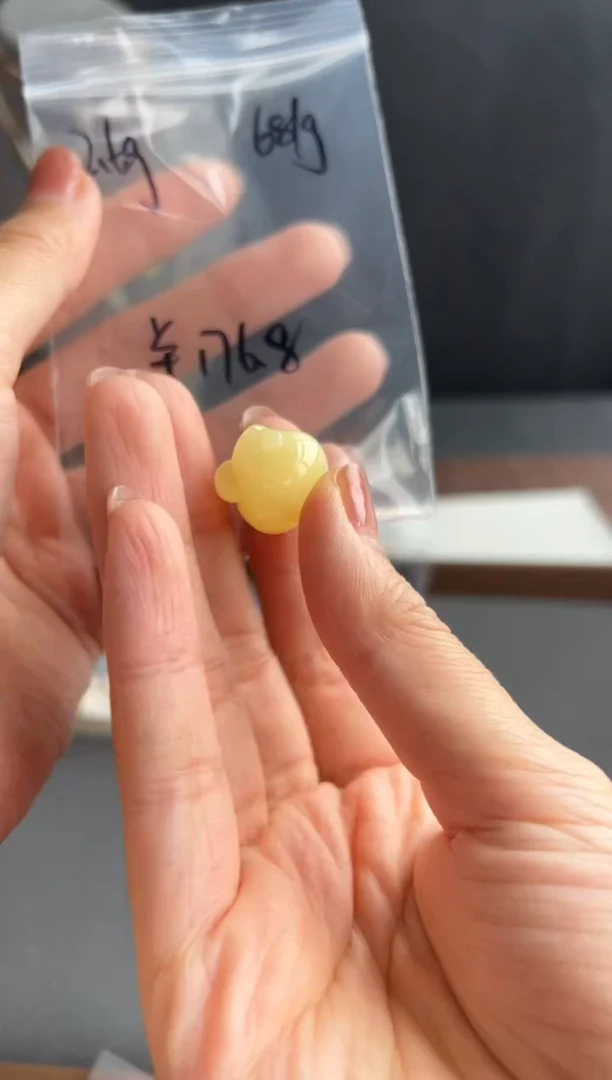 未镶嵌颈饰蜜蜡704买断