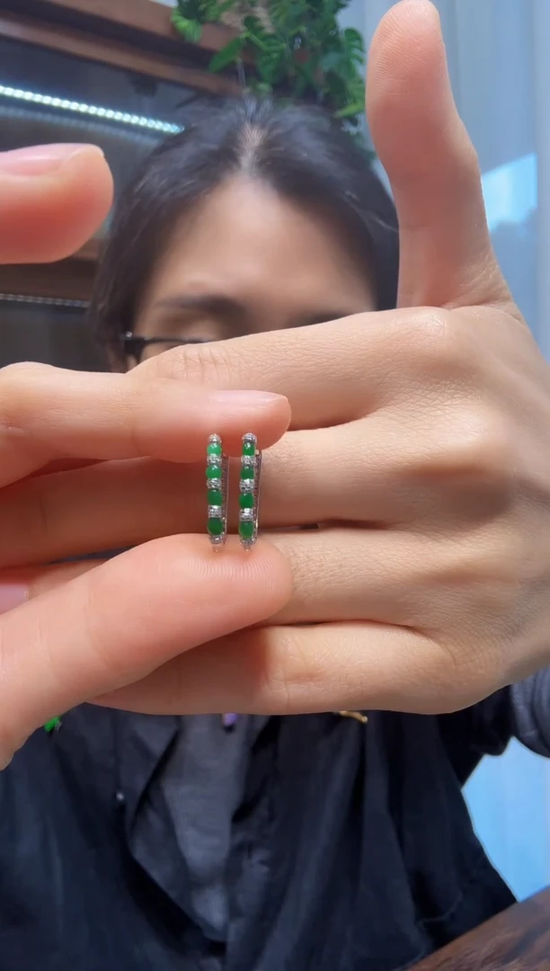 18K金镶嵌翡翠耳饰00002380