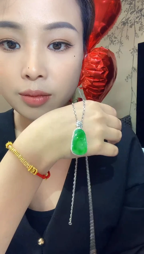 吊坠(不含链)18K金镶嵌翡翠C42