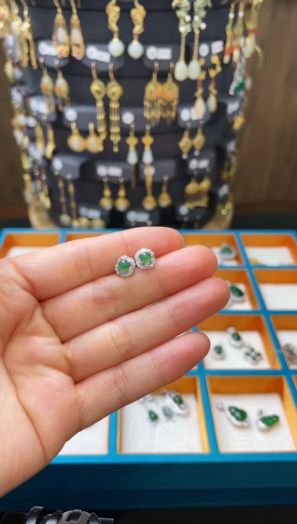 【闪购商品】翡翠耳饰银S925镶嵌耳饰