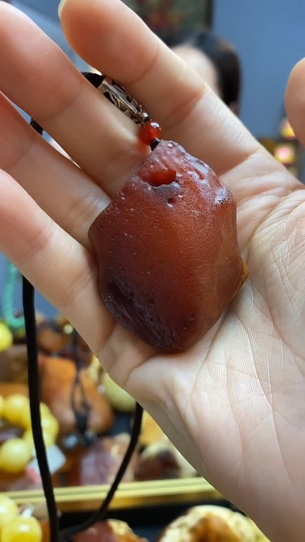 琥珀颈饰未镶嵌吊坠