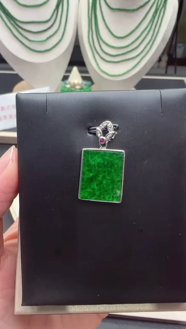 【闪购商品】翡翠吊坠(不含链)银S925镶嵌【海莎一口翠】翡翠挂件1