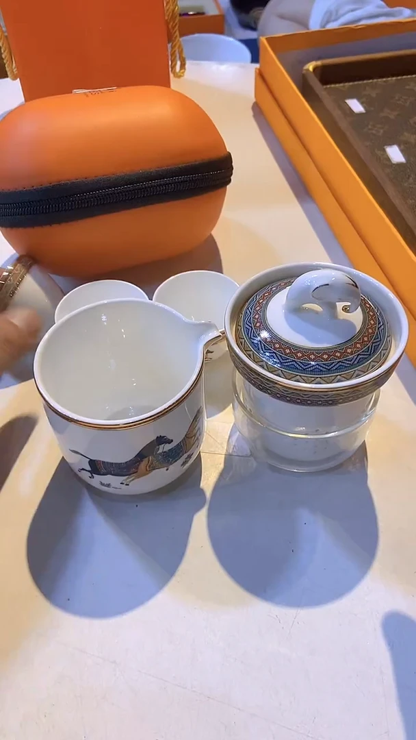 杯鸿辉家品牌瓷器，京东包邮！
