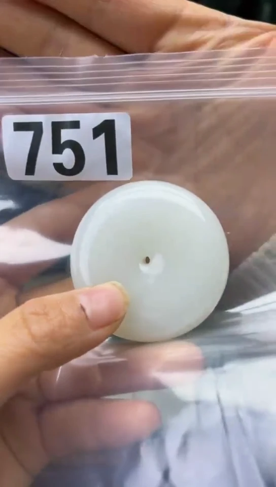 未镶嵌和田玉珠宝半成品扣子